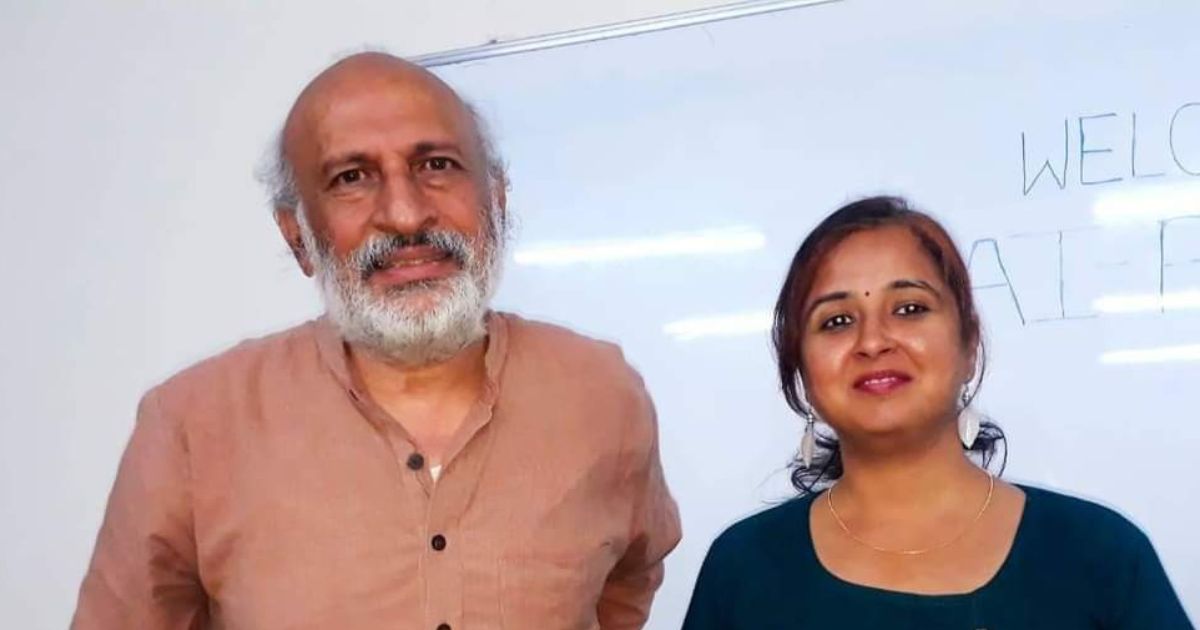 Dipali Akolkar is standing with Arvind Gupta Educator and toy inventor